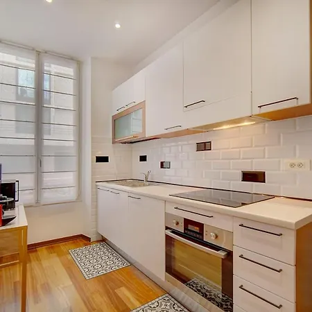 3 Pieces Rue D'antibes קאן