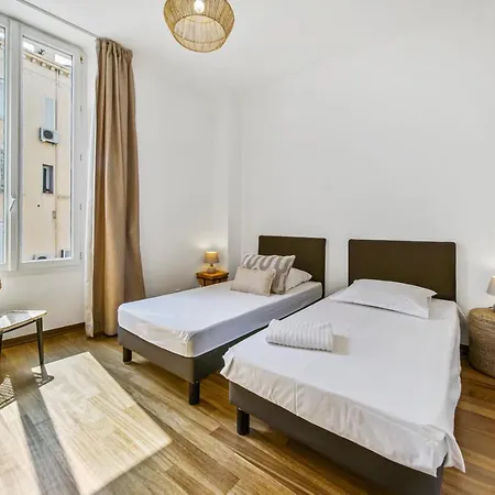 3 Pieces Rue D'antibes